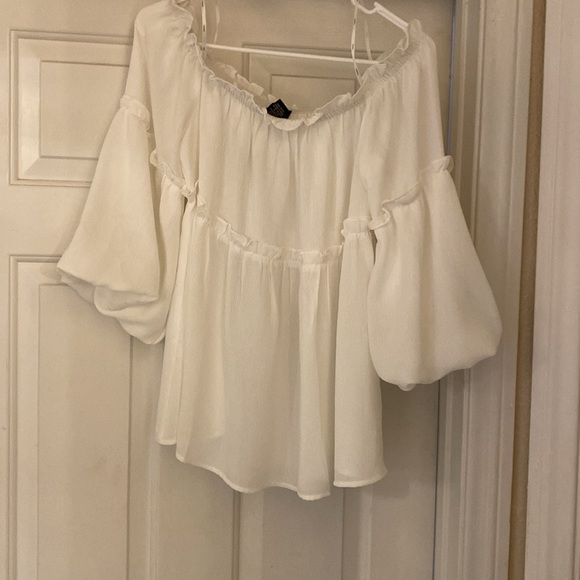 Ruffle Top - Picture 3 of 3